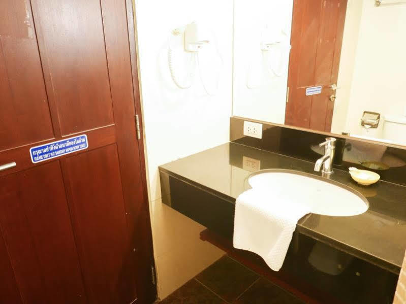 Ever Rich Hotel กรุงเทพมหานคร ภายนอก รูปภาพ